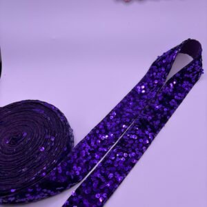 LISTON LENTEJUELA TERCIOPELO MORADO DE 3.8 CM