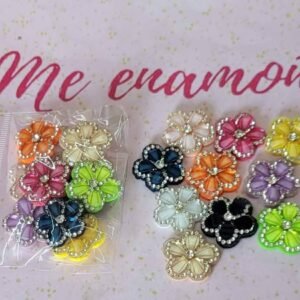 FLORESITAS DE ACRILICO CON CRISTALES