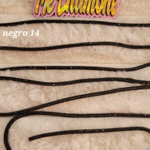 AGUJETA DE CRISTALES NEGRA